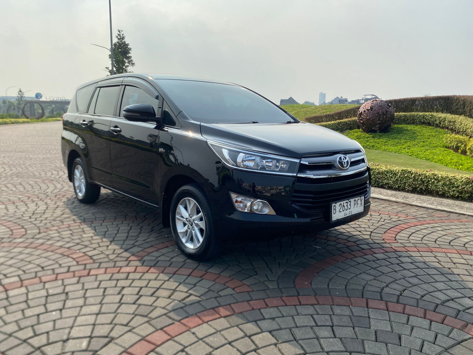 Toyota  Innova  G at 2019 thumbnail 6